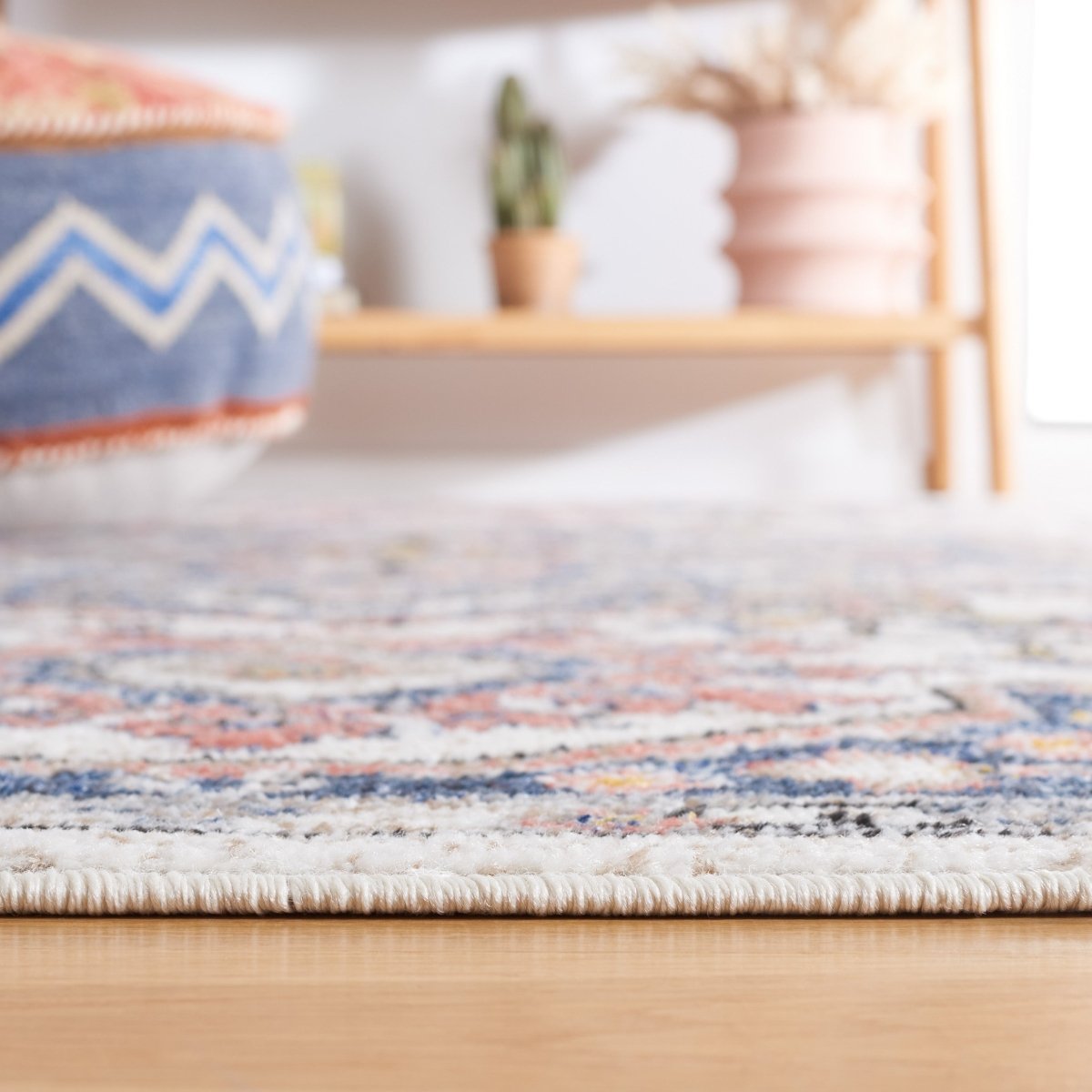 Safavieh Astoria Asa400A Ivory/Beige Rug.