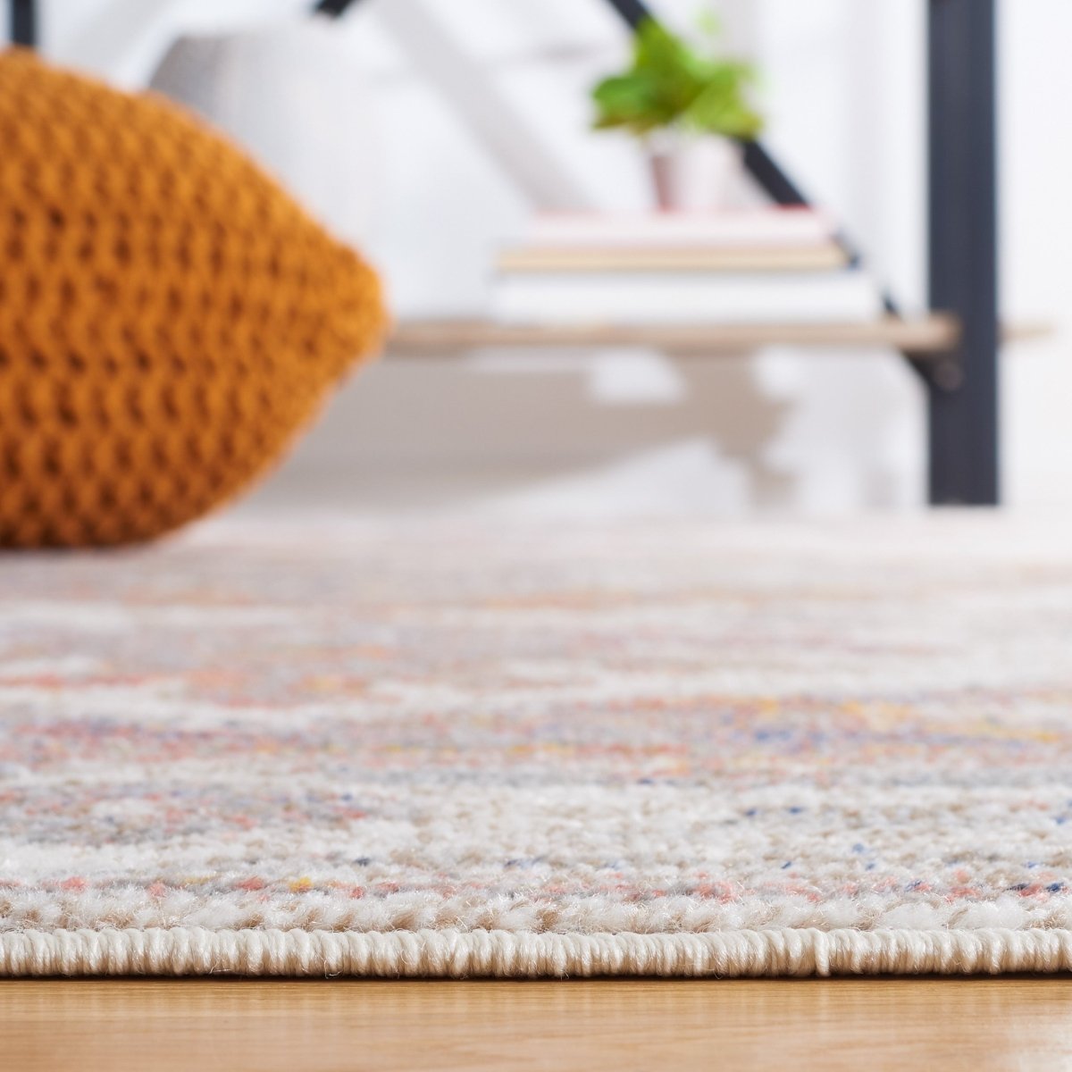 Safavieh Astoria Asa406B Beige/Ivory Rug.