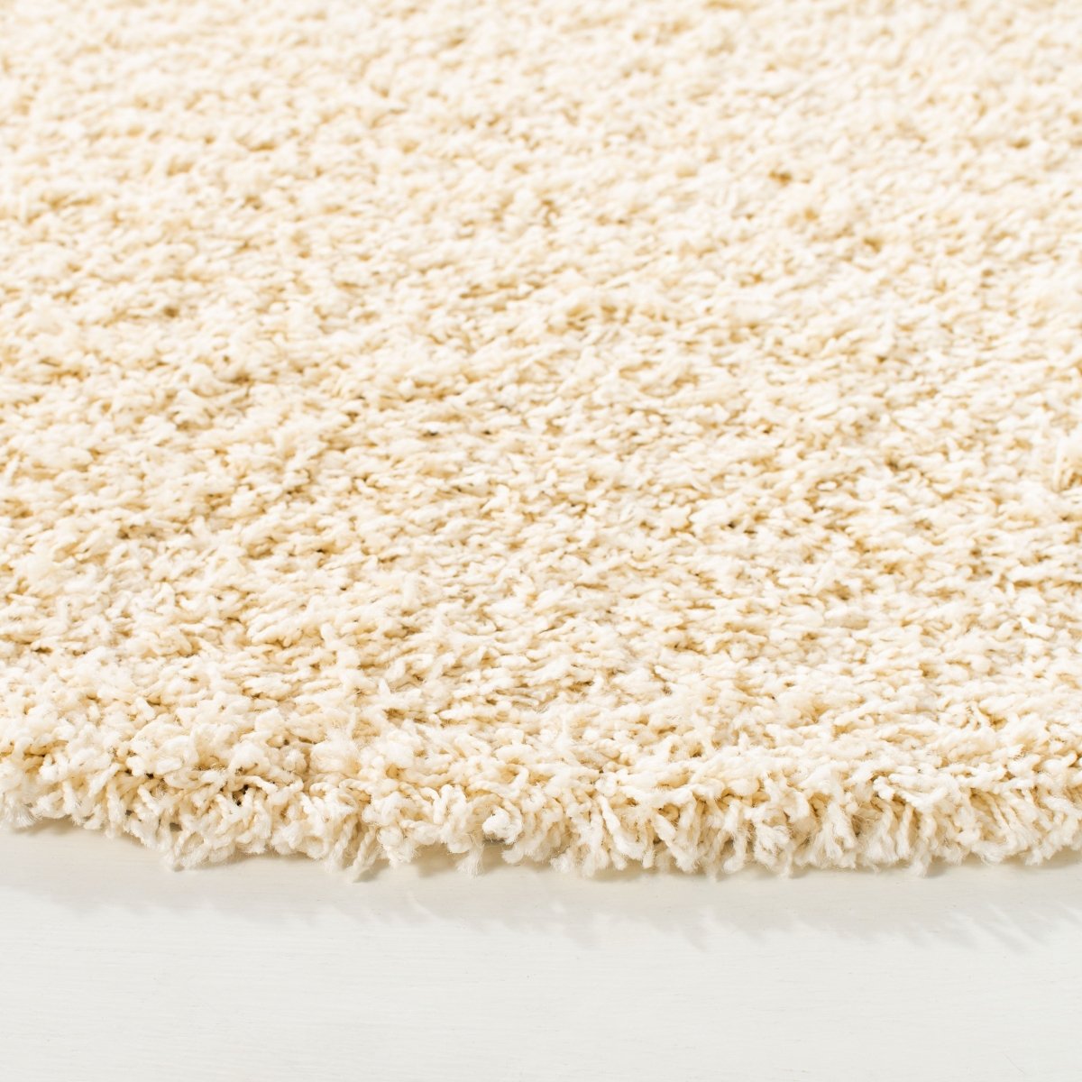 Safavieh Athens Shag Sgas119I Ivory Rug.