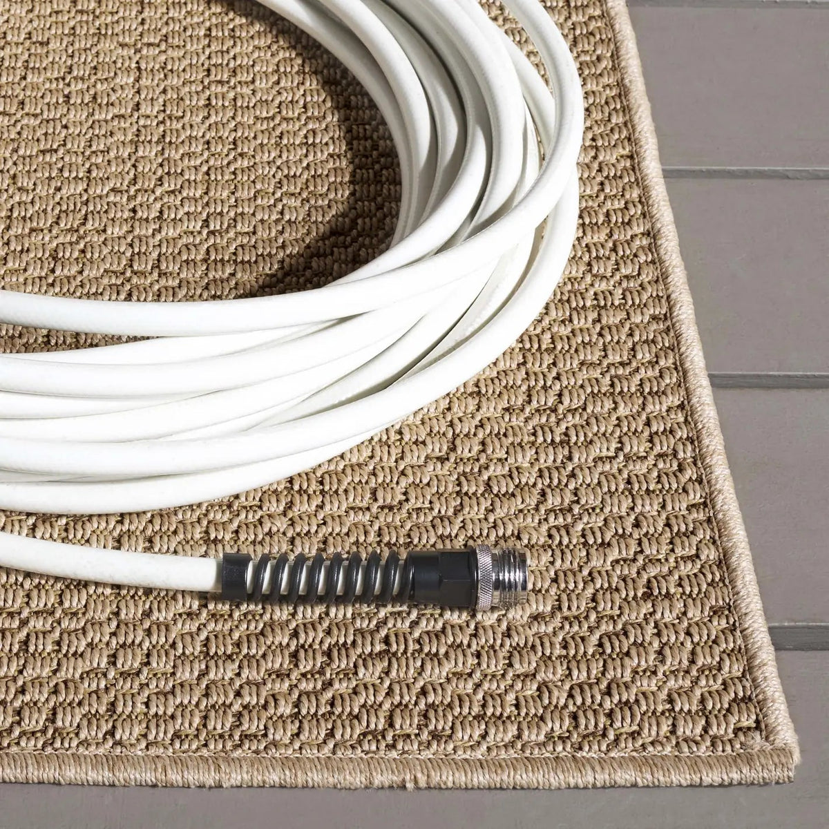 Safavieh Atrium Sisal 4'-0" x 6'-0" Rug in Beige