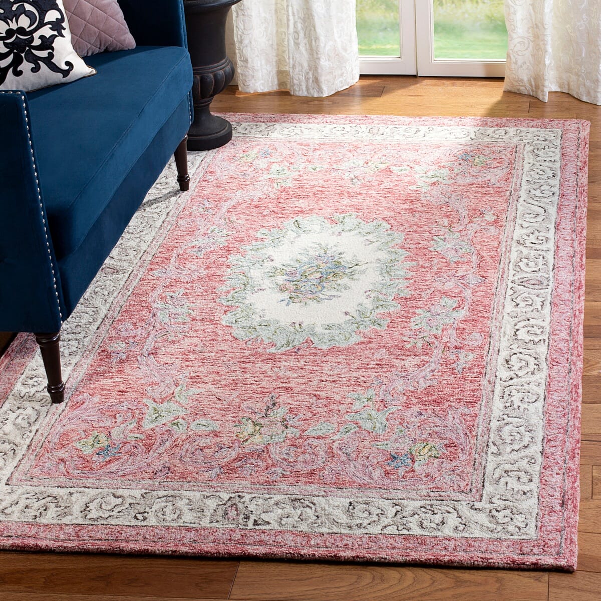 Safavieh Aubusson Aub105Q Red / Ivory Rugs.