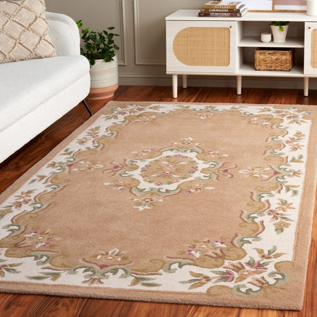 Safavieh Aubusson Aub301B Beige/Ivory Rug.