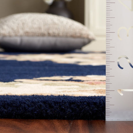 Safavieh Aubusson Aub301N Navy/Ivory Rug.
