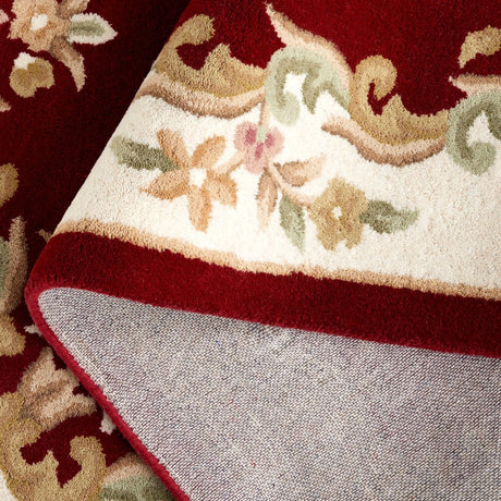 Safavieh Aubusson Aub301Q Red/Ivory Rug.