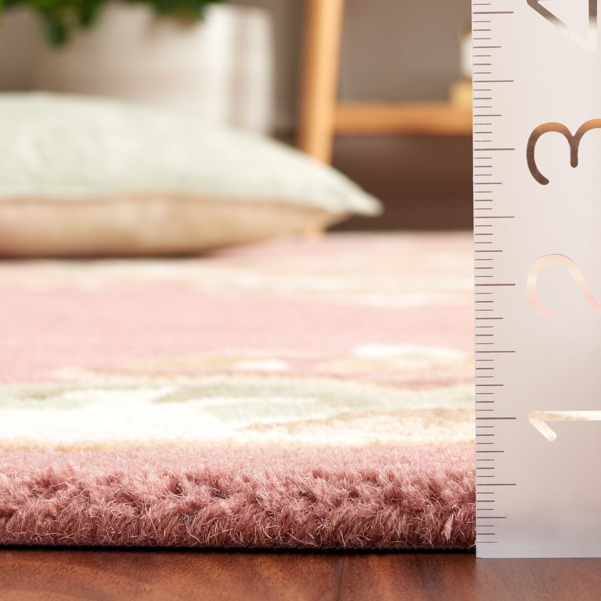 Safavieh Aubusson Aub301U Pink/Ivory Rug.