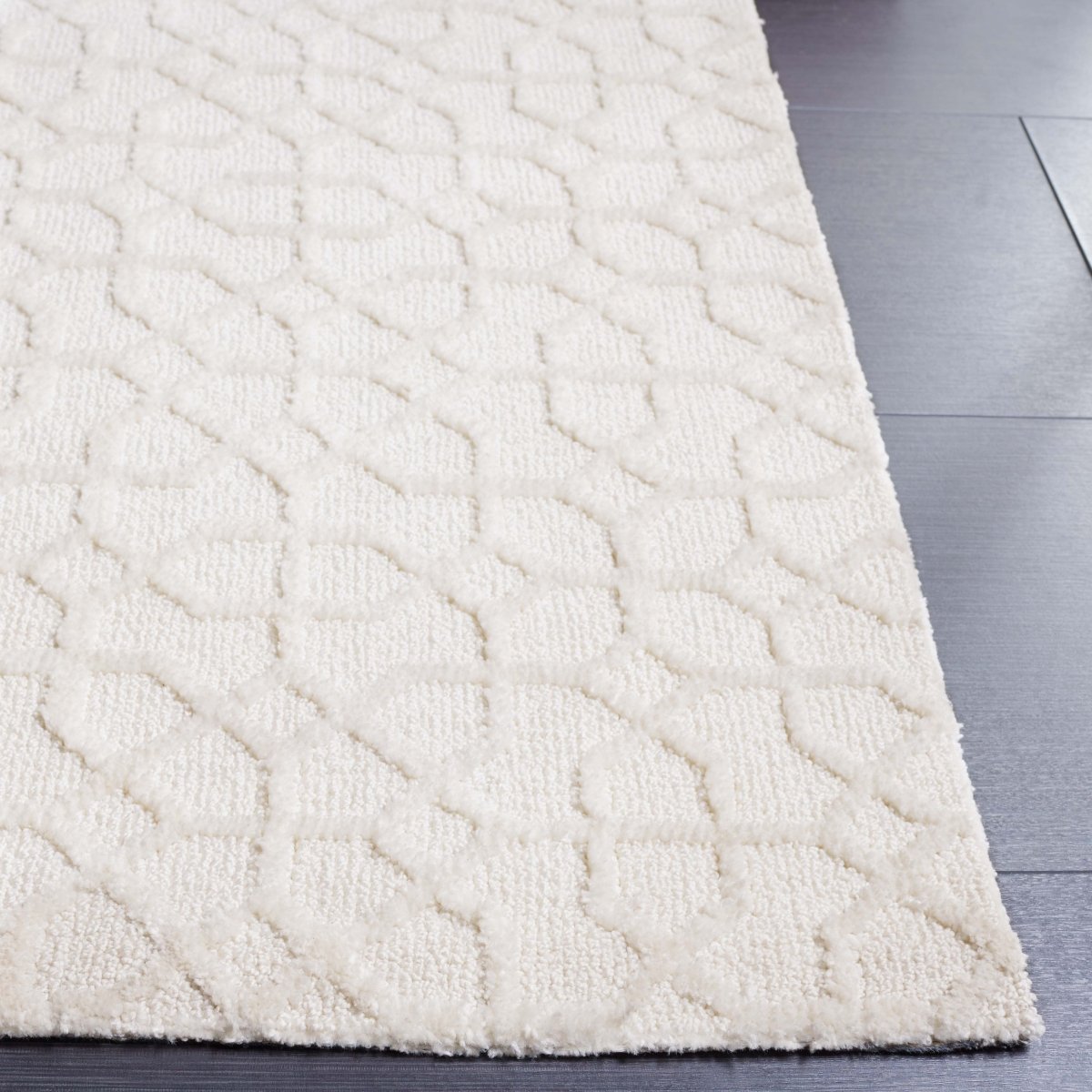 Safavieh Audrey Aud103A Ivory Rug.