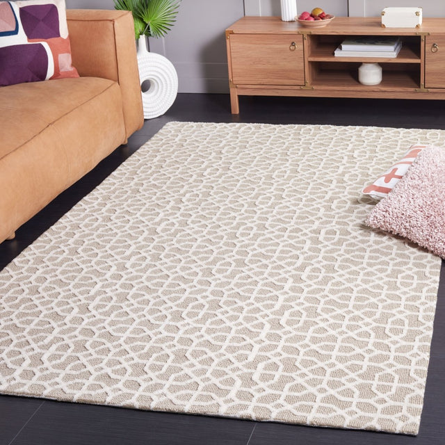 Safavieh Audrey Aud103E Taupe/Ivory Rug.