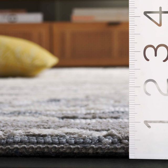 Safavieh Audrey Aud110F Grey/Beige Rug.