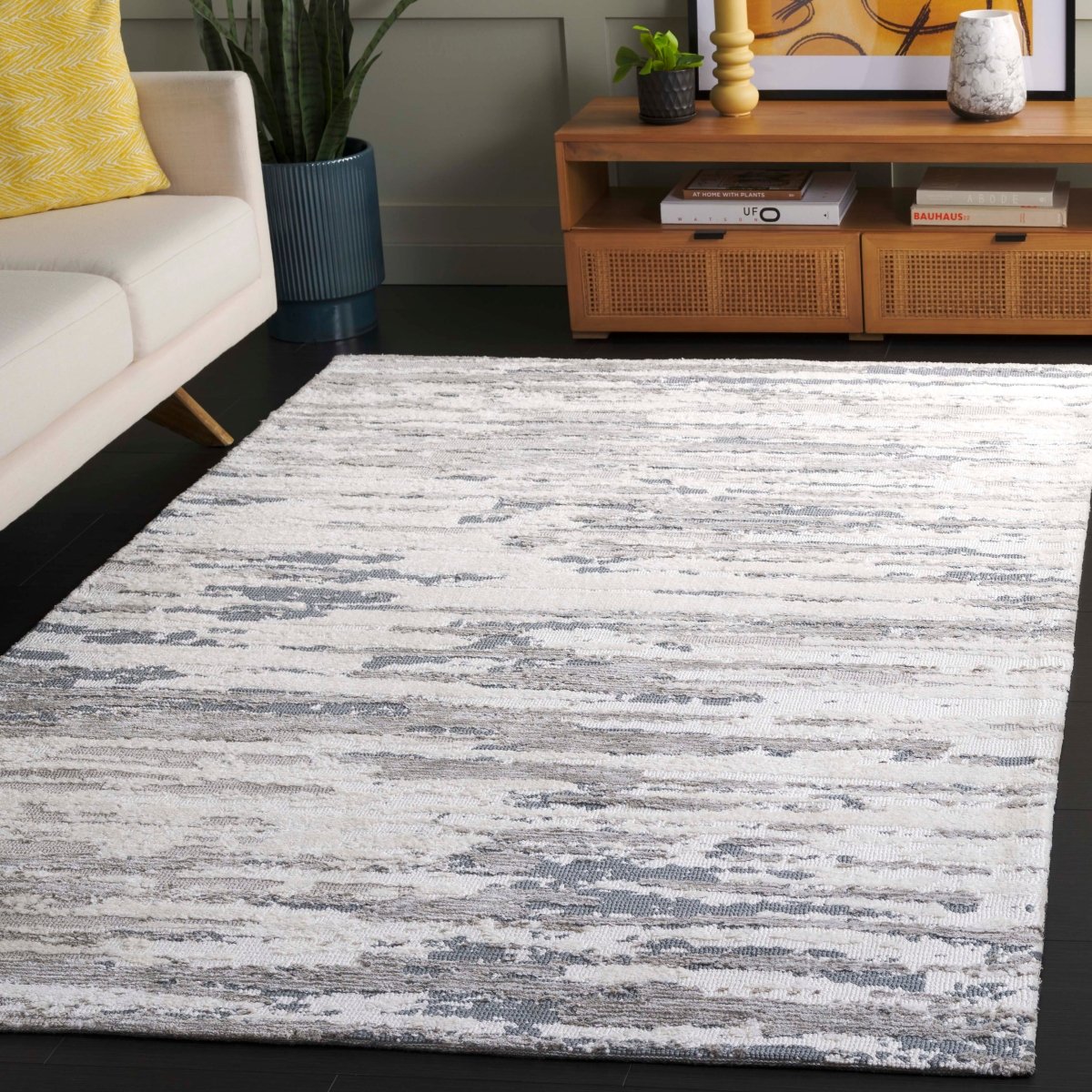 Safavieh Audrey Aud110F Grey/Beige Rug.