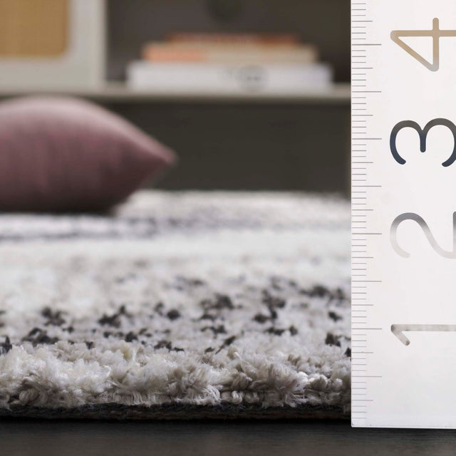 Safavieh Audrey Aud111F Grey/Ivory Rug.