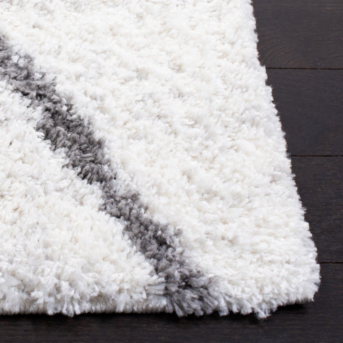 Safavieh August Shag Aug582A Ivory/Grey Rugs.