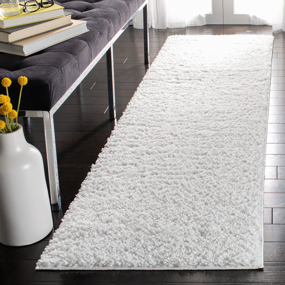 Safavieh August Shag Aug900A White Rugs - aug900a-28