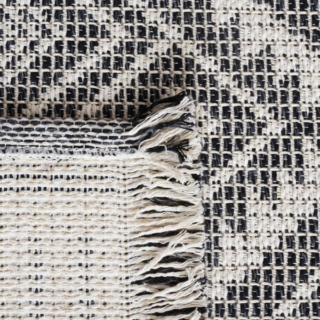Safavieh Augustine Agt506Z Ivory/Black Rug.