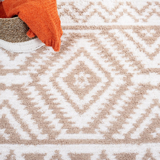 Safavieh Augustine Agt849B Beige/Ivory Rug.