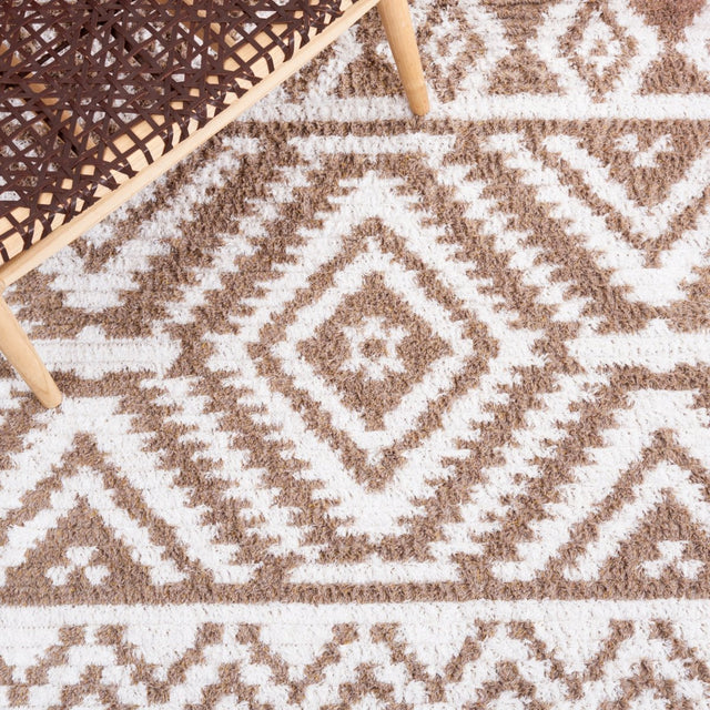Safavieh Augustine Agt849E Taupe/Ivory Rug.