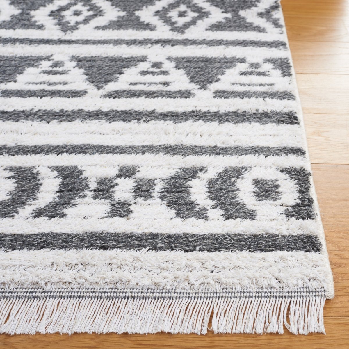 Safavieh Augustine Agt849F Grey/Ivory Rug.