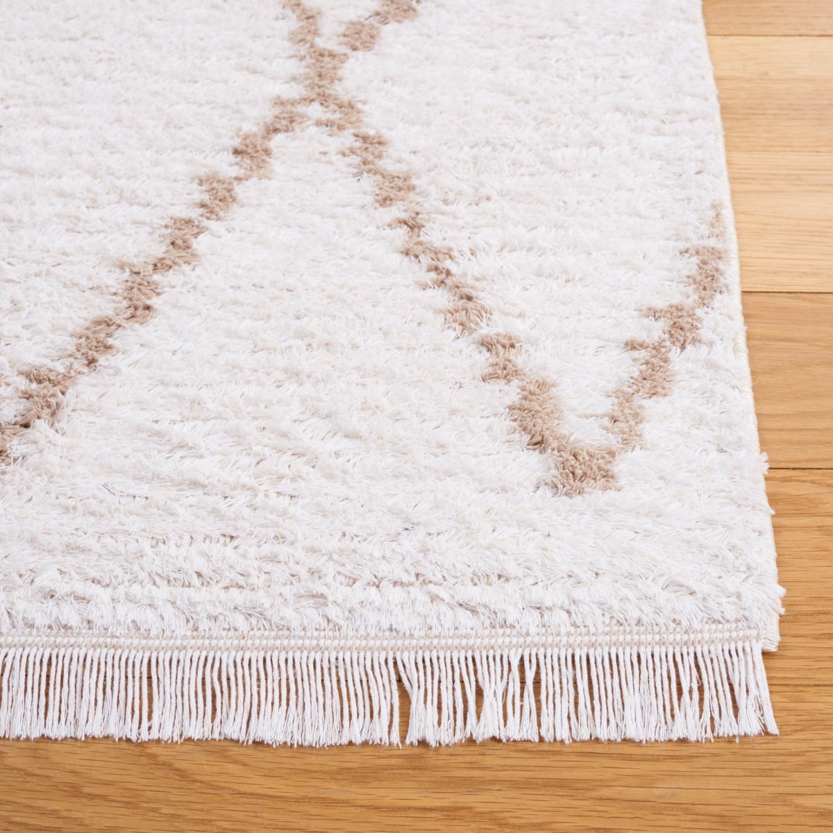 Safavieh Augustine Agt850A Ivory/Beige Rug.