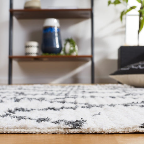 Safavieh Augustine Agt850F Ivory/Grey Rug.
