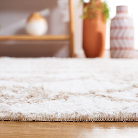 Safavieh Augustine Agt854B Beige/Ivory Rug.