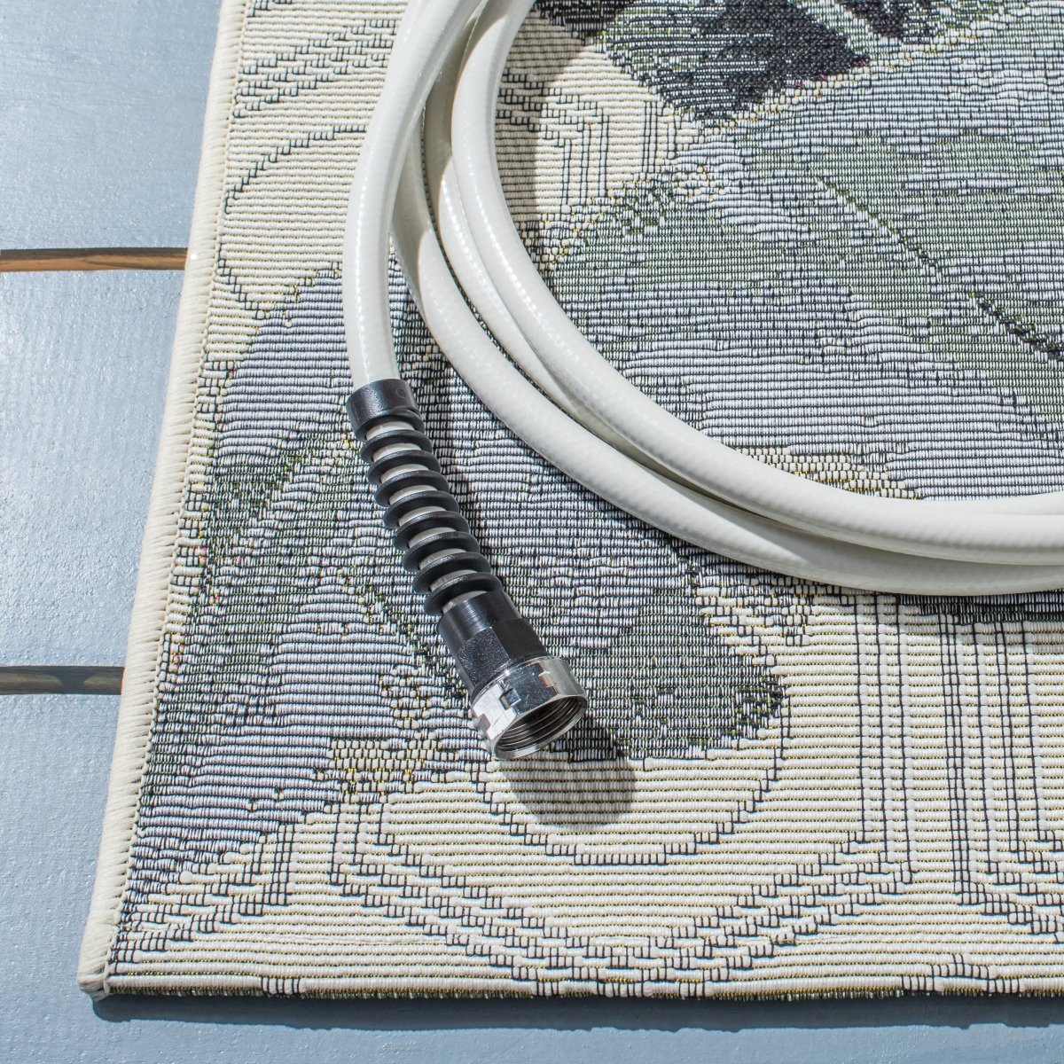 Safavieh Barbados Bar524F Grey/Gold Rugs.