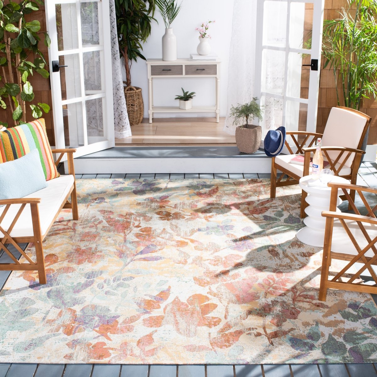 Safavieh Barbados Bar525B Beige/Red Rug.