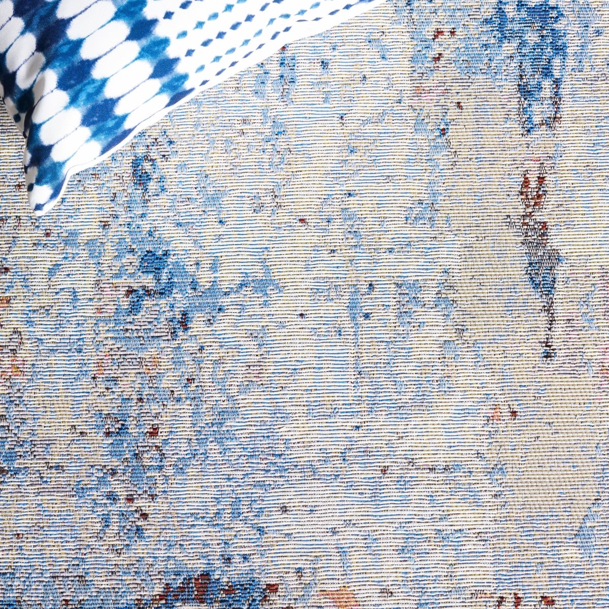 Safavieh Barbados Bar537A Ivory/Blue Rust Rug.