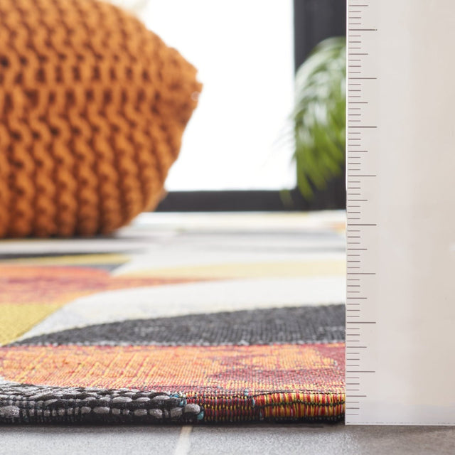 Safavieh Barbados Bar539A Ivory Black/Blue Rust Rug.