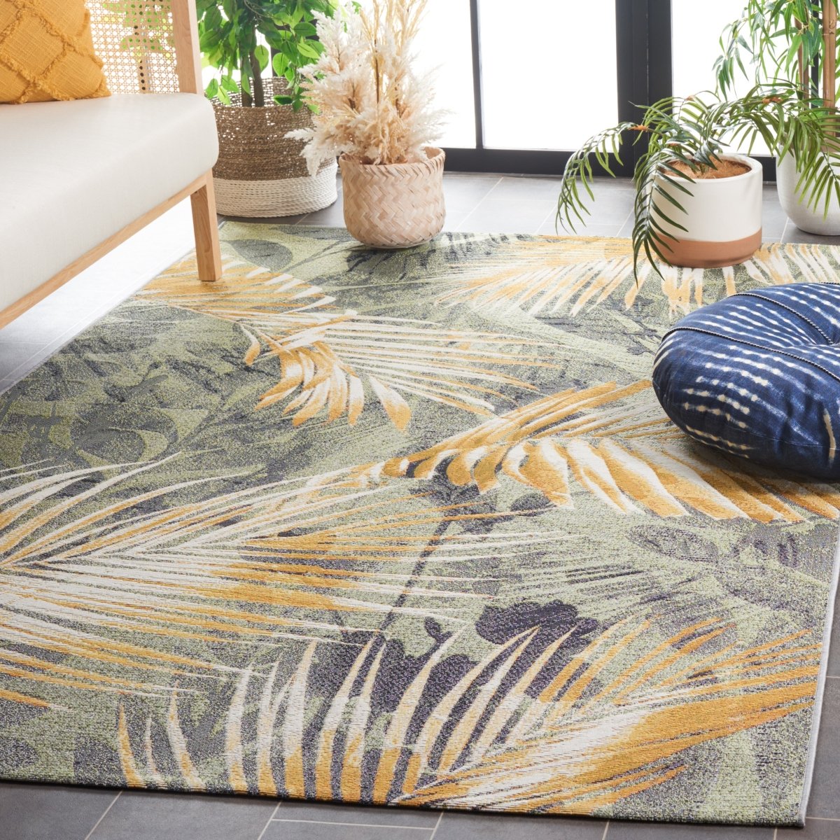 Safavieh Barbados Bar543Y Green/Black Gold Rug.