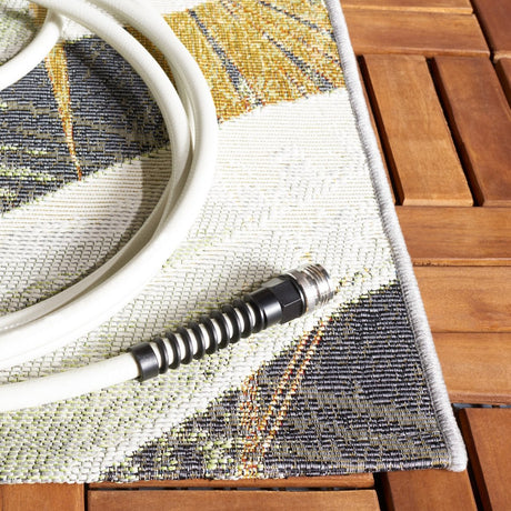 Safavieh Barbados Bar549Z Black Green/Gold Rug.