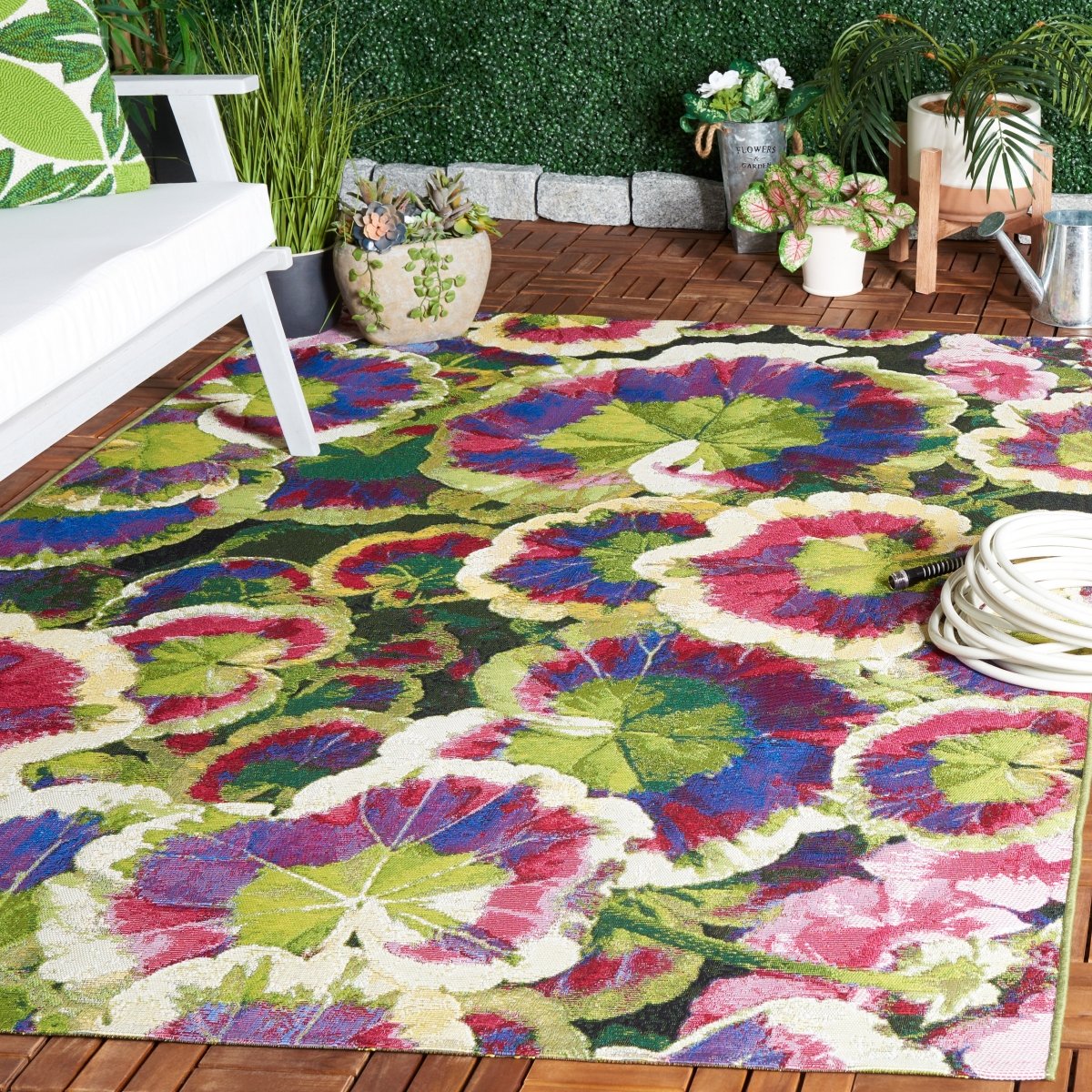 Safavieh Barbados Bar556Z Black Green/Purple Rug.