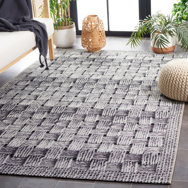 Safavieh Barbados Bar557Z Black/Ivory Rug.