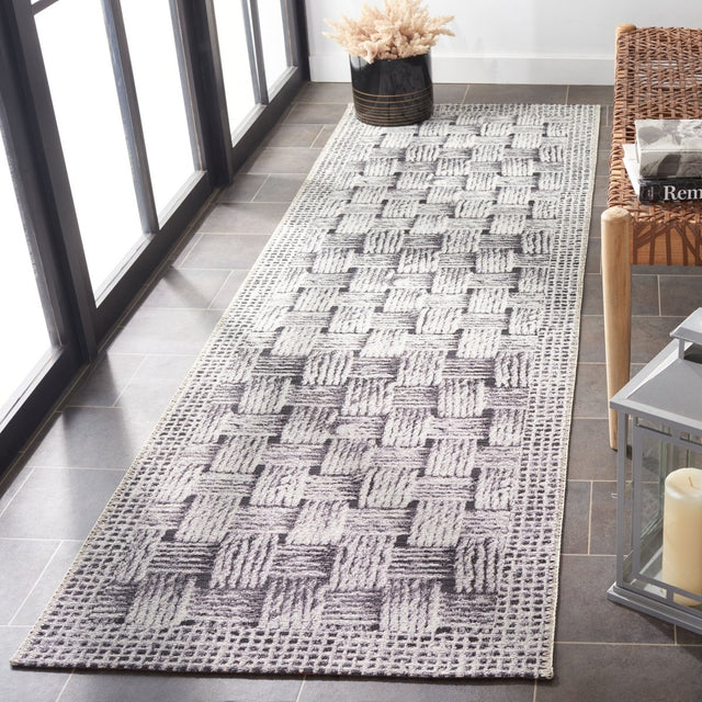 Safavieh Barbados Bar557Z Black/Ivory Rug.