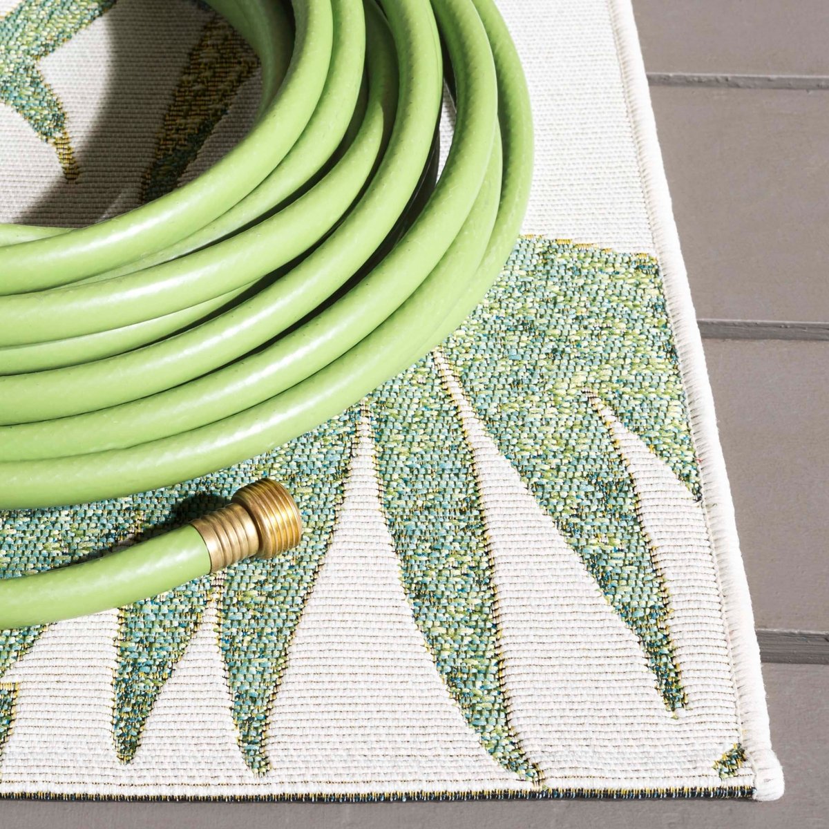 Safavieh Barbados Bar561A Ivory/Green Rug.