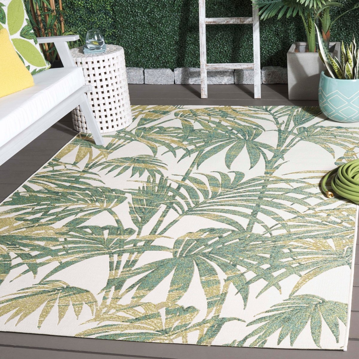 Safavieh Barbados Bar561A Ivory/Green Rug.