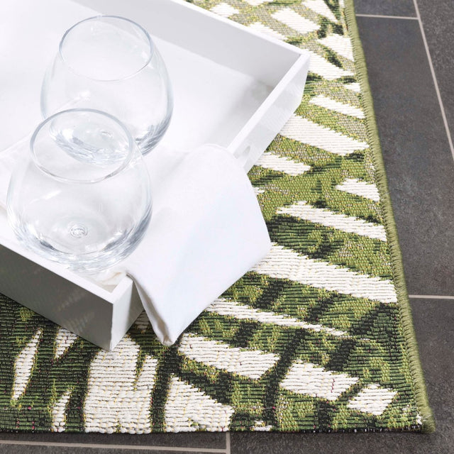 Safavieh Barbados Bar564A Ivory/Green Rug.