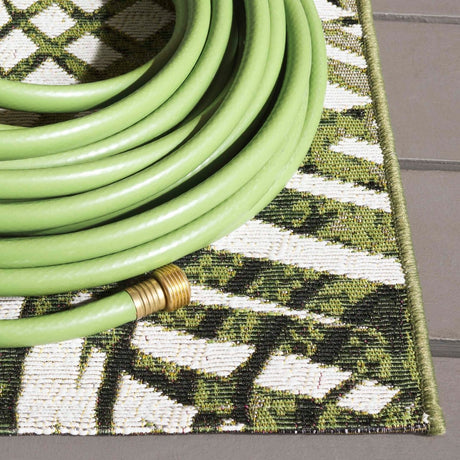 Safavieh Barbados Bar564A Ivory/Green Rug.