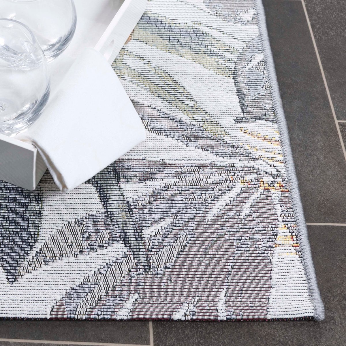 Safavieh Barbados Bar565A Ivory/Grey Green Rug.