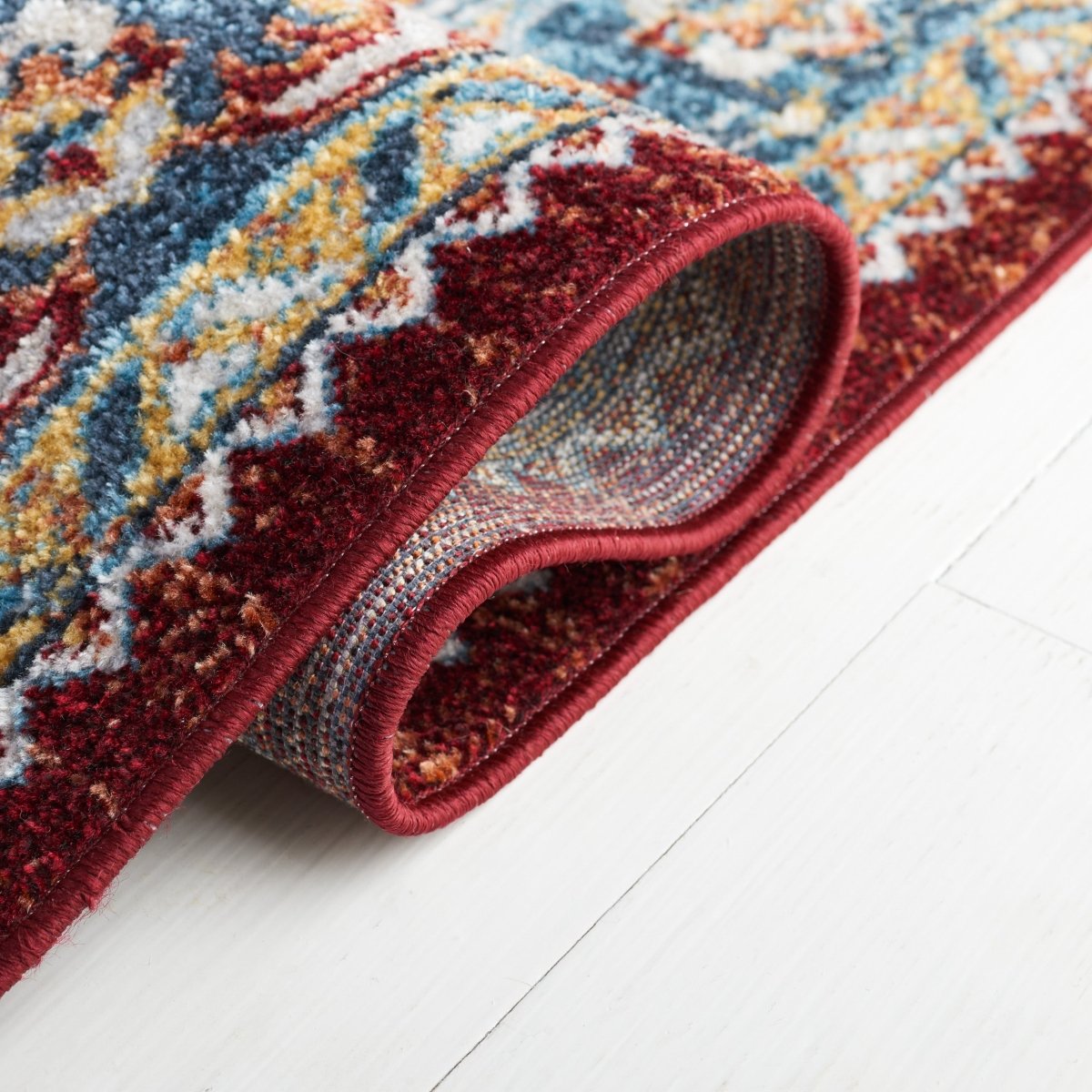 Safavieh Bayside Bay108M Blue/Red Rug.