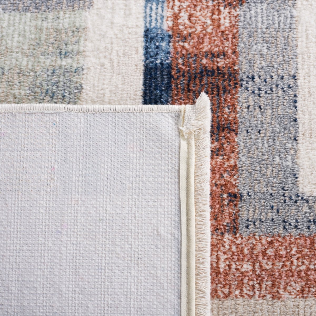 Safavieh Bayside Bay126A Ivory/Blue Rust Rug.