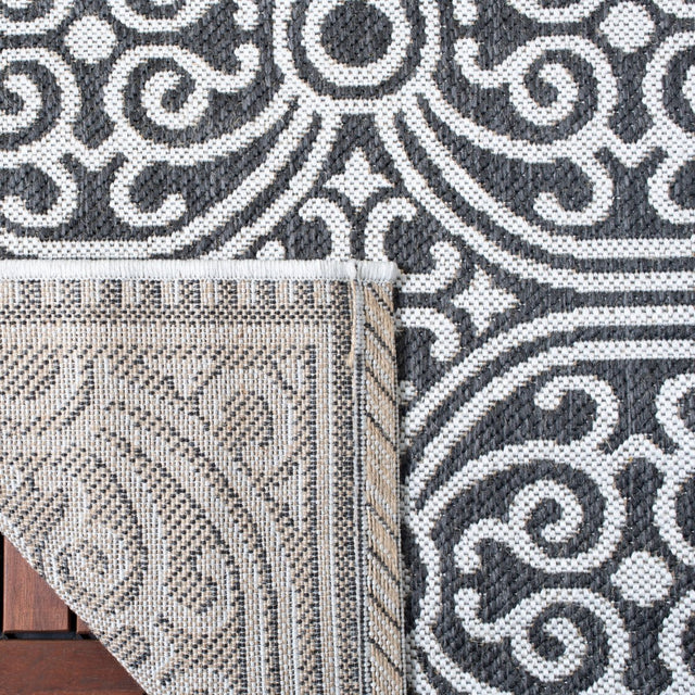 Safavieh Beach House Bhs134A Light Grey/Charcoal Rug.