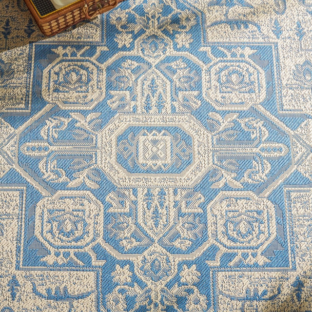 Safavieh Beach House Bhs138M Blue/Creme Rugs.