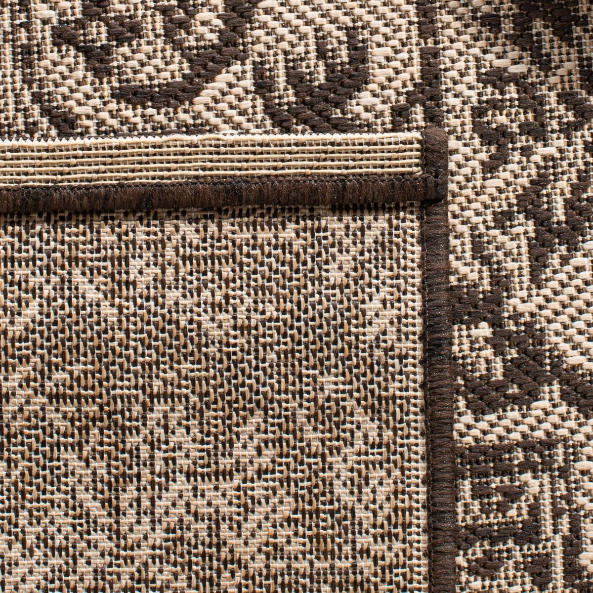 Safavieh Beach House Bhs139U Creme/Brown Rug.