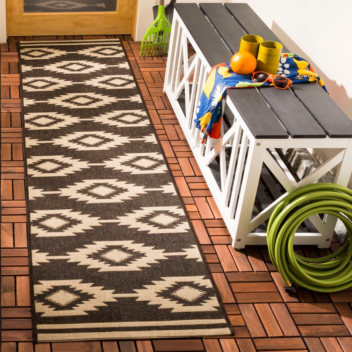 Safavieh Beach House Bhs171U Creme/Brown Rug.
