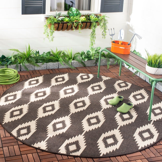 Safavieh Beach House Bhs171U Creme/Brown Rug.