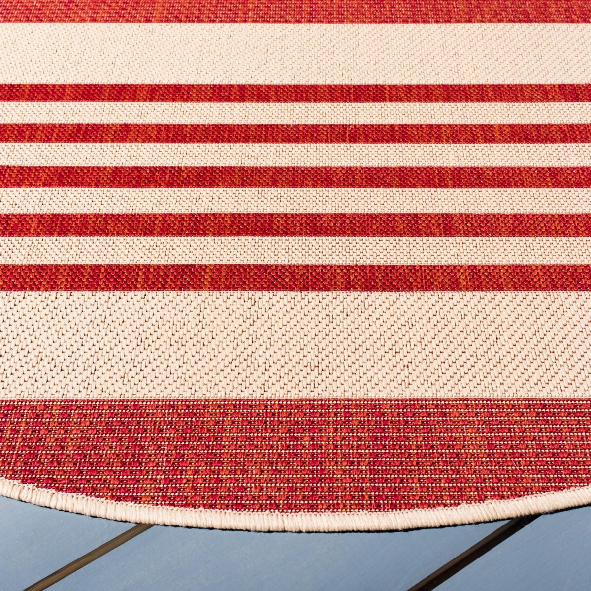 Safavieh Beach House Bhs222Q Beige/Red Rugs.