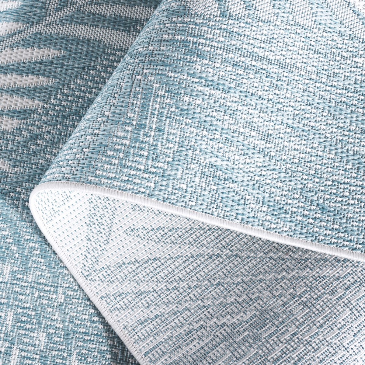 Safavieh Beach House Bhs264J Aqua/Ivory Rug.
