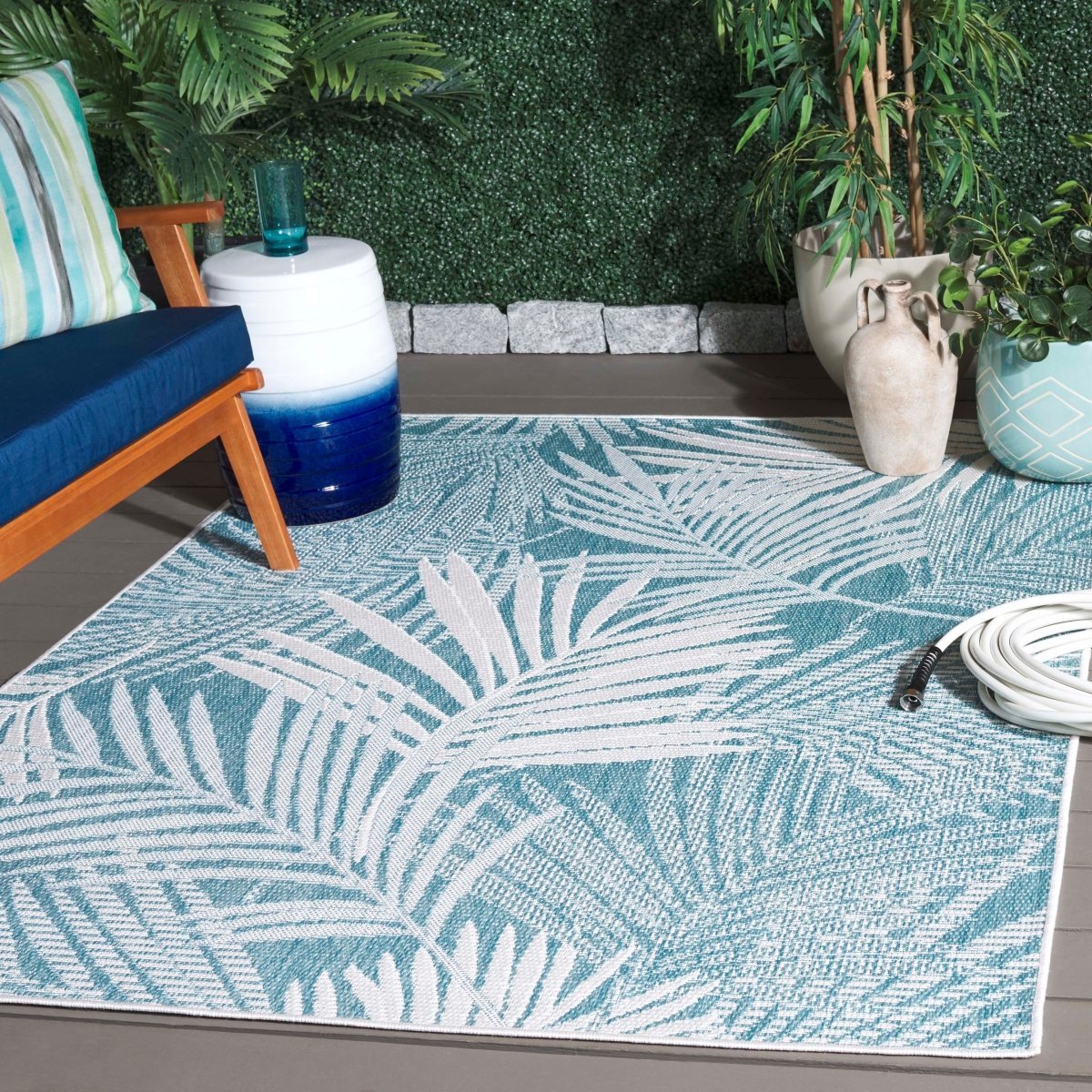 Safavieh Beach House Bhs264J Aqua/Ivory Rug.