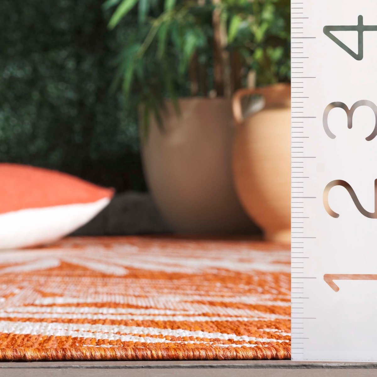 Safavieh Beach House Bhs264P Orange/Ivory Rug.