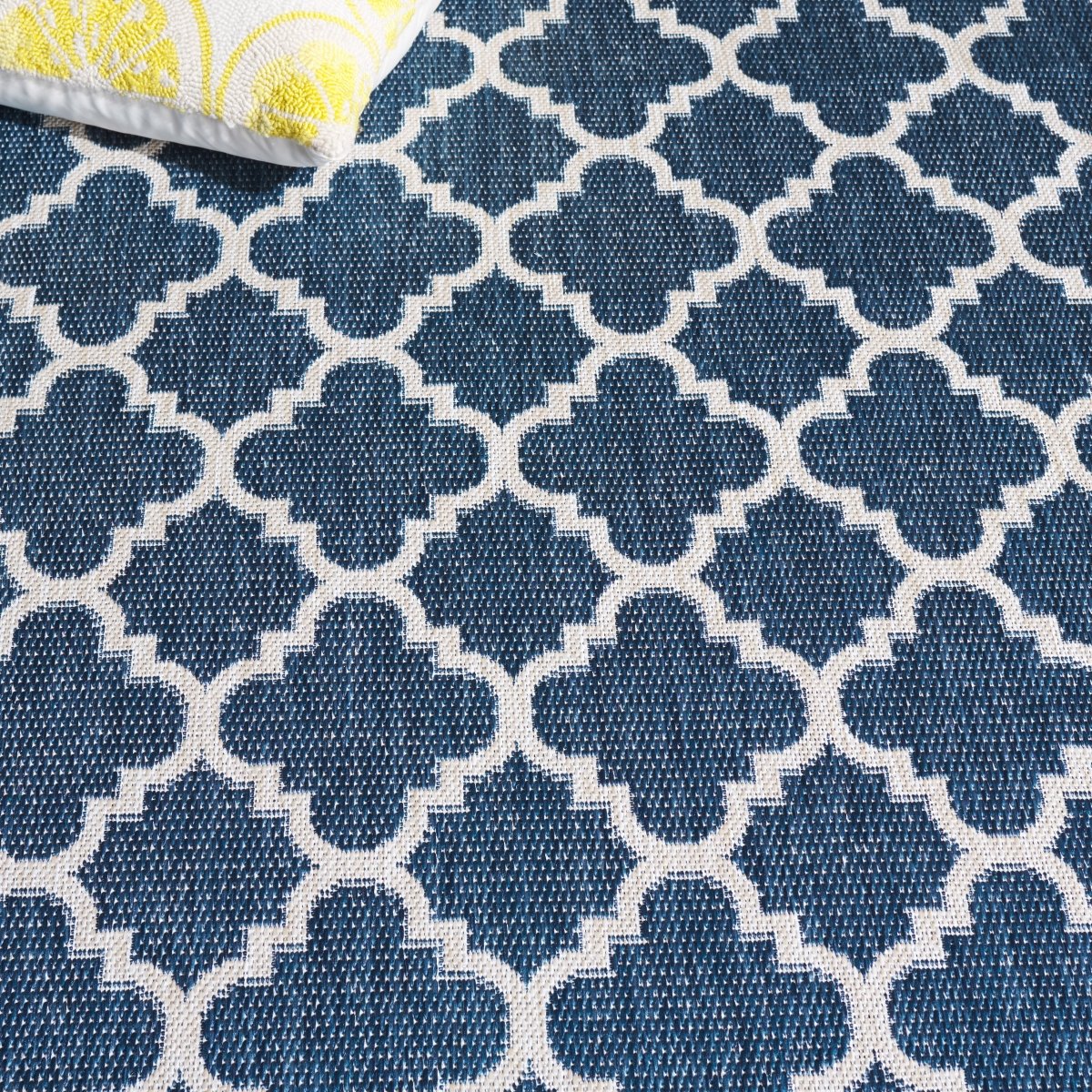 Safavieh Beach House Bhs266M Blue/Ivory Rug.