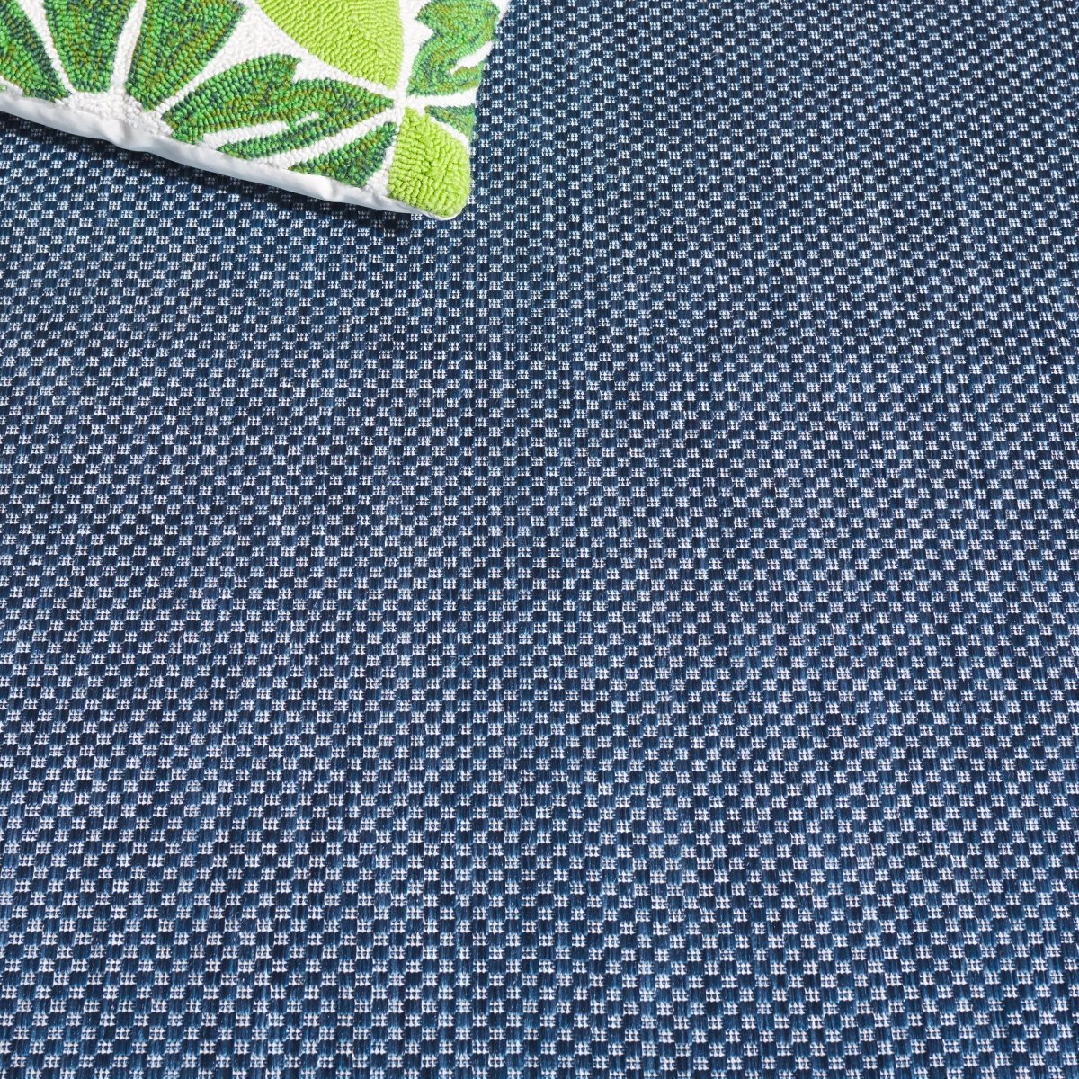 Safavieh Beach House Bhs286M Blue/Ivory Rug.